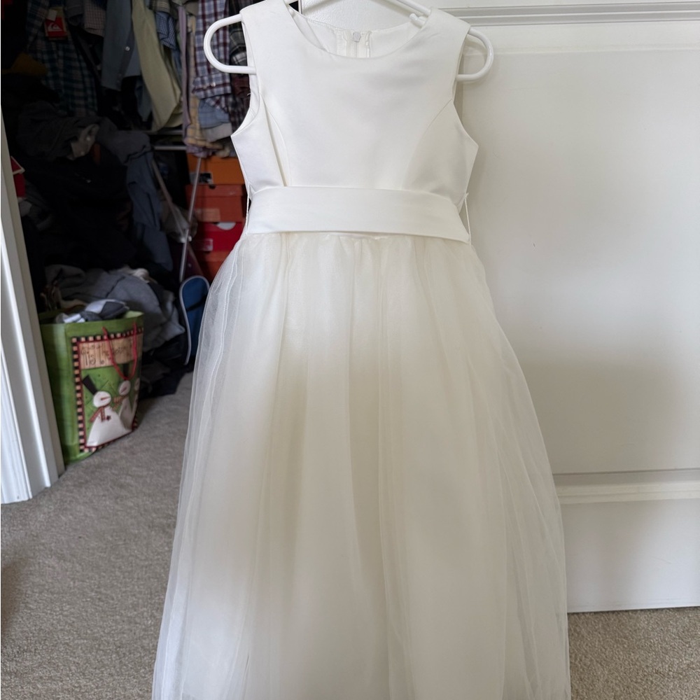 David's Bridal White Sleeveless Gown for Brides